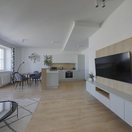 Lermont Apartment Old Town Bratislava Buitenkant foto
