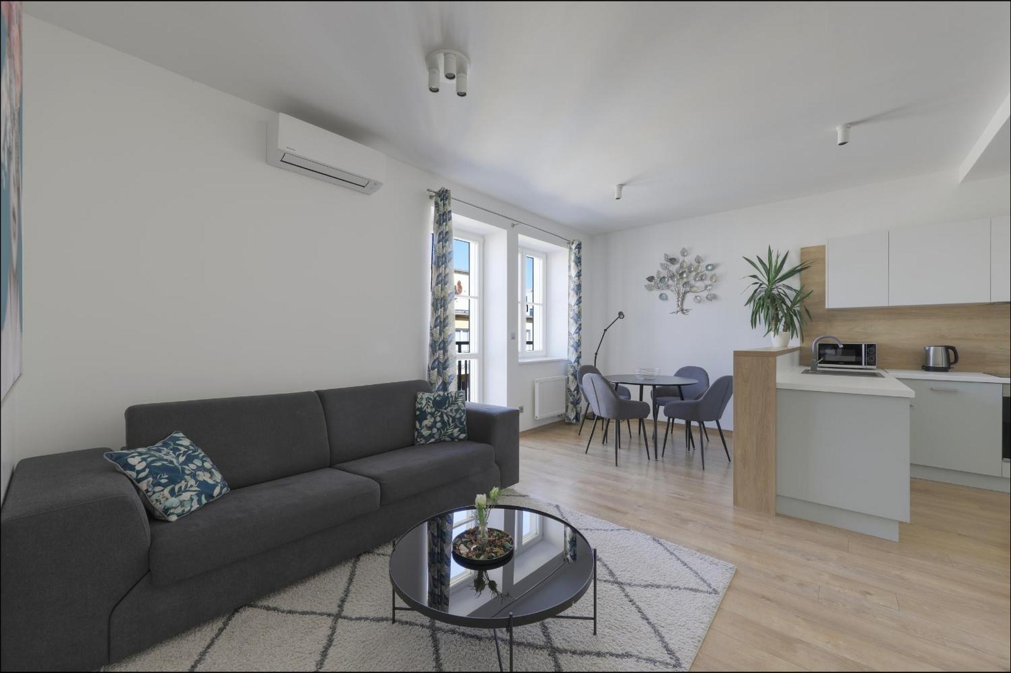 Lermont Apartment Old Town Bratislava Buitenkant foto